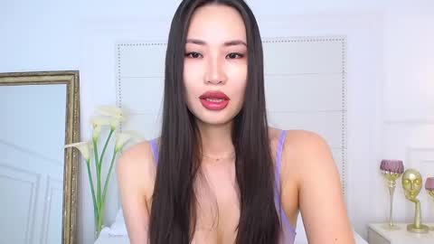 Naomi online show from December 7, 1:25 am