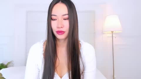 Naomi online show from December 21, 2:51 am