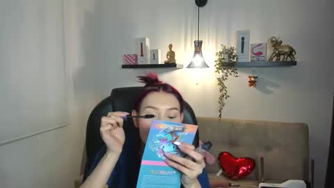 naomy online show from June 9, 11:27 pm