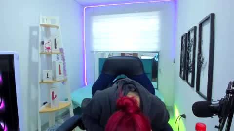 naomy_sex_69 online show from October 31, 8:21 pm