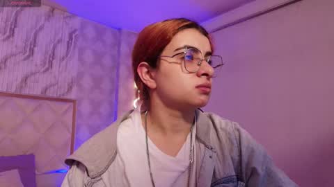 Naomy  online show from December 1, 3:11 am