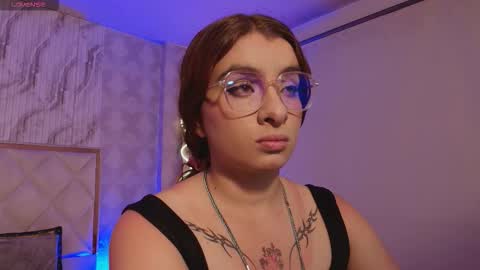 Snapshot of naomy_tay1 chatting on February 9, 3:10 am Naomy online show from February 9, 3:10 am