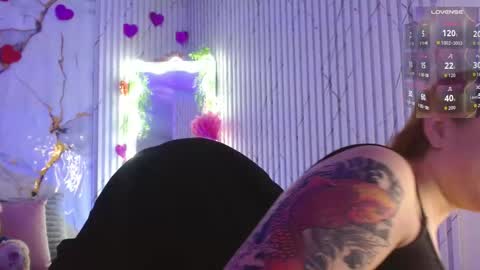 Snapshot of naomy_tay1 chatting on February 27, 3:06 am Naomy online show from February 27, 3:06 am