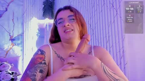 Naomy  online show from April 9, 6:19 am