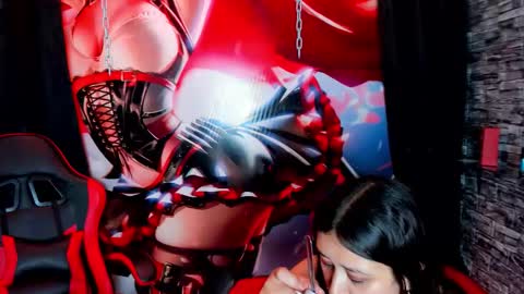 naomy  online show from November 8, 11:43 am