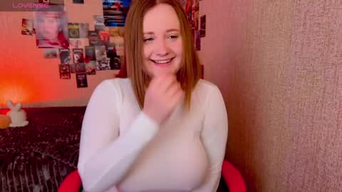 Naomy Rey online show from March 29, 9:53 am