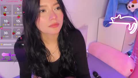 nara_pink online show from May 22, 1:39 pm