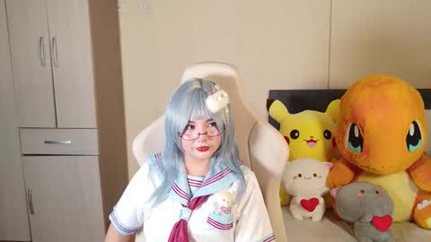 Naree online show from November 17, 1:39 pm