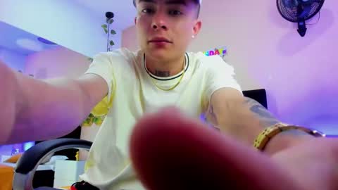 Nascary Fox online show from November 26, 7:59 pm