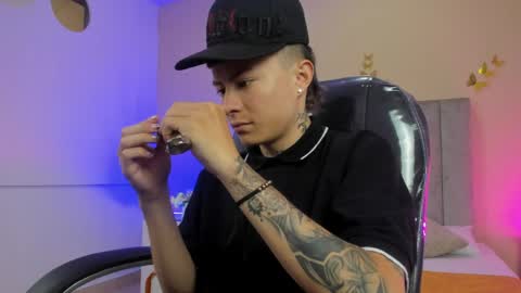 Nascary Fox online show from April 11, 1:04 pm