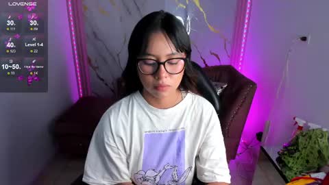 Snapshot of nasha_abby chatting on July 12, 8:44 pm Call me Nasha online show from July 12, 8:44 pm