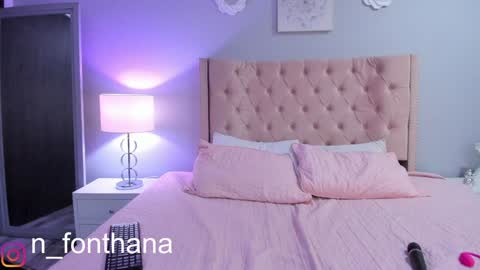 Nashly Fontana online show from December 13, 6:05 pm