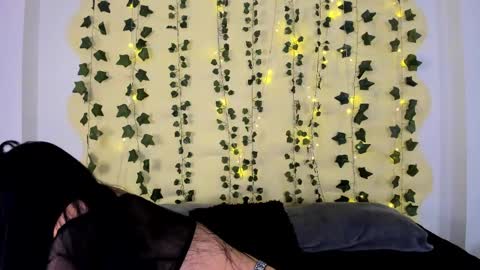 Maira online show from March 7, 9:38 pm