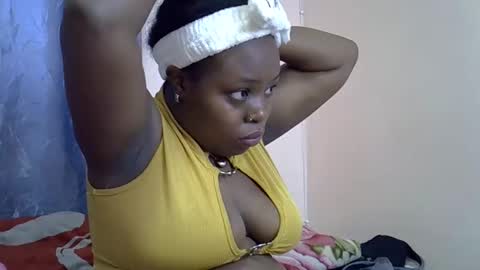 Snapshot of nastier_gal chatting on December 16, 6:24 pm Nunu online show from December 16, 6:24 pm