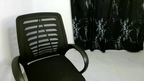 Mila online show from April 11, 7:51 pm