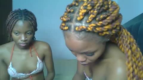 nasty_divah online show from May 26, 7:15 am
