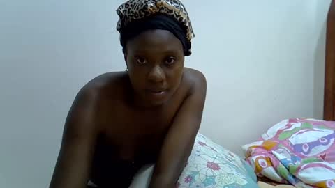 Lolly online show from April 16, 8:20 pm