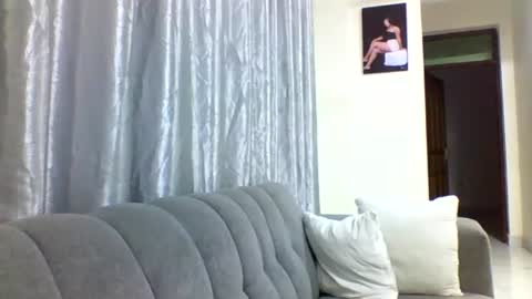 nastydiva1 online show from June 14, 6:43 pm