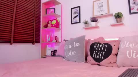 nata_villalobos online show from February 10, 1:53 am