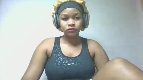 natachazz online show from April 18, 4:11 pm