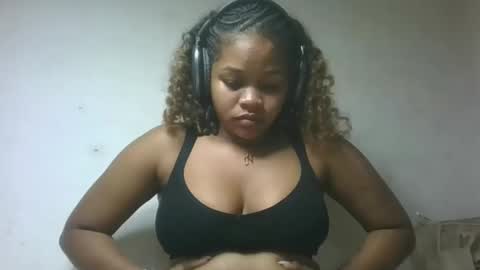 natachazz online show from May 7, 8:14 pm