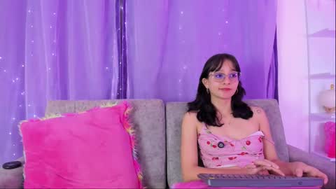 Snapshot of natalhy_ chatting on January 9, 7:26 pm natalia online show from January 9, 7:26 pm