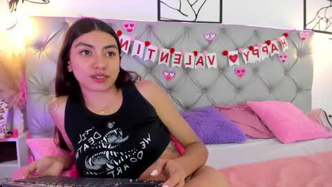 Snapshot of natalhy_ chatting on February 24, 7:56 pm natalia online show from February 24, 7:56 pm