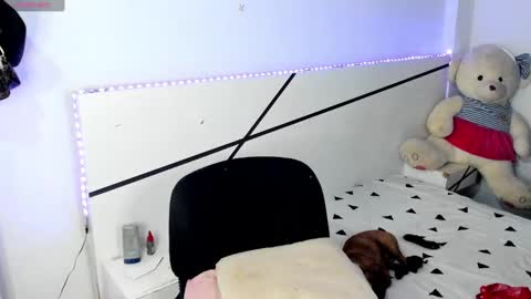 Snapshot of natalia_cb chatting on December 28, 1:59 pm Natalia online show from December 28, 1:59 pm