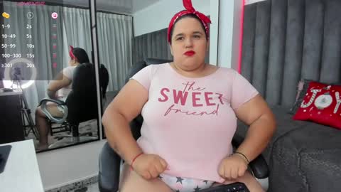 Nathalia online show from December 13, 7:10 pm