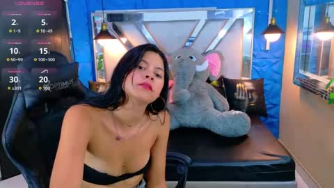 nataliatompsonx1 online show from September 11, 8:42 pm