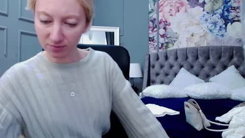 Natalie online show from December 29, 9:17 am