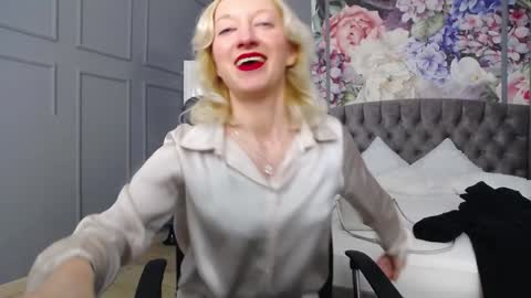 Natalie online show from January 20, 8:41 am