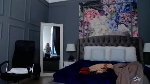 Natalie online show from January 25, 2:03 pm