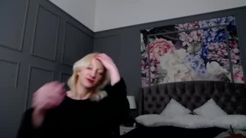 Natalie online show from March 1, 8:23 am