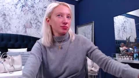 Natalie online show from November 26, 9:43 am