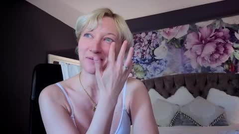 Natalie online show from May 16, 6:21 am