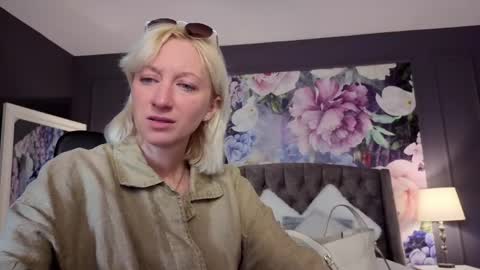 Natalie online show from May 24, 4:39 am