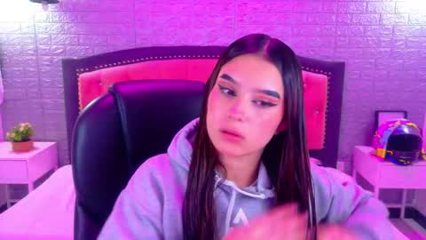 natalie  online show from January 8, 3:31 am