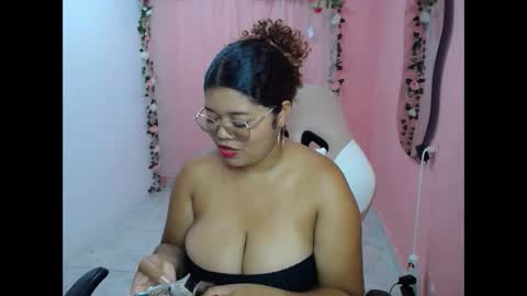 natalie_tits1 online show from October 23, 6:50 pm