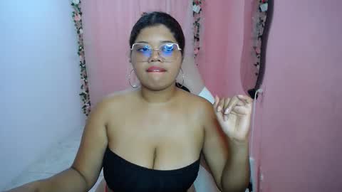 natalie_tits1 online show from October 29, 9:38 pm