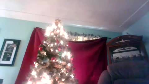 Natalie  online show from December 7, 8:05 pm