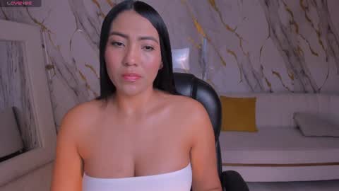 Natalie Lewis online show from June 24, 11:53 am