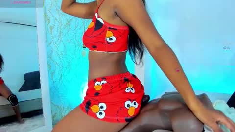 Snapshot of natalieparkerr chatting on October 23, 12:48 pm NATALIE online show from October 23, 12:48 pm