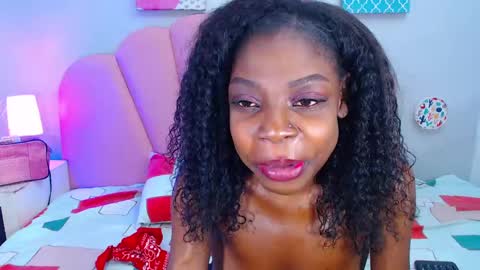 Snapshot of nataliiemars chatting on December 11, 12:54 am nataliiemars online show from December 11, 12:54 am