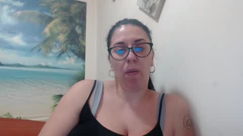 Snapshot of natally565656 chatting on October 28, 2:20 pm natally online show from October 28, 2:20 pm