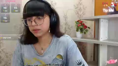 Snapshot of nataly_cloud chatting on December 29, 3:57 pm N A T A L Y online show from December 29, 3:57 pm