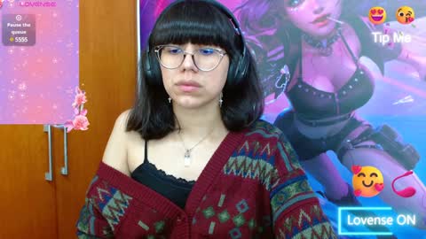 Snapshot of nataly_cloud chatting on January 10, 12:47 pm N A T A L Y online show from January 10, 12:47 pm