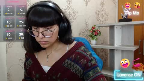 Snapshot of nataly_cloud chatting on January 11, 3:52 pm N A T A L Y online show from January 11, 3:52 pm