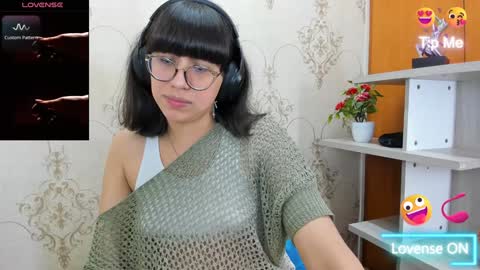 Snapshot of nataly_cloud chatting on February 1, 1:20 pm N A T A L Y online show from February 1, 1:20 pm