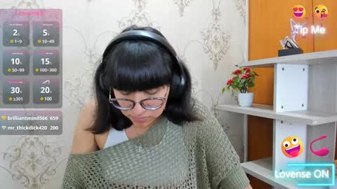 Snapshot of nataly_cloud chatting on February 1, 4:33 pm N A T A L Y online show from February 1, 4:33 pm